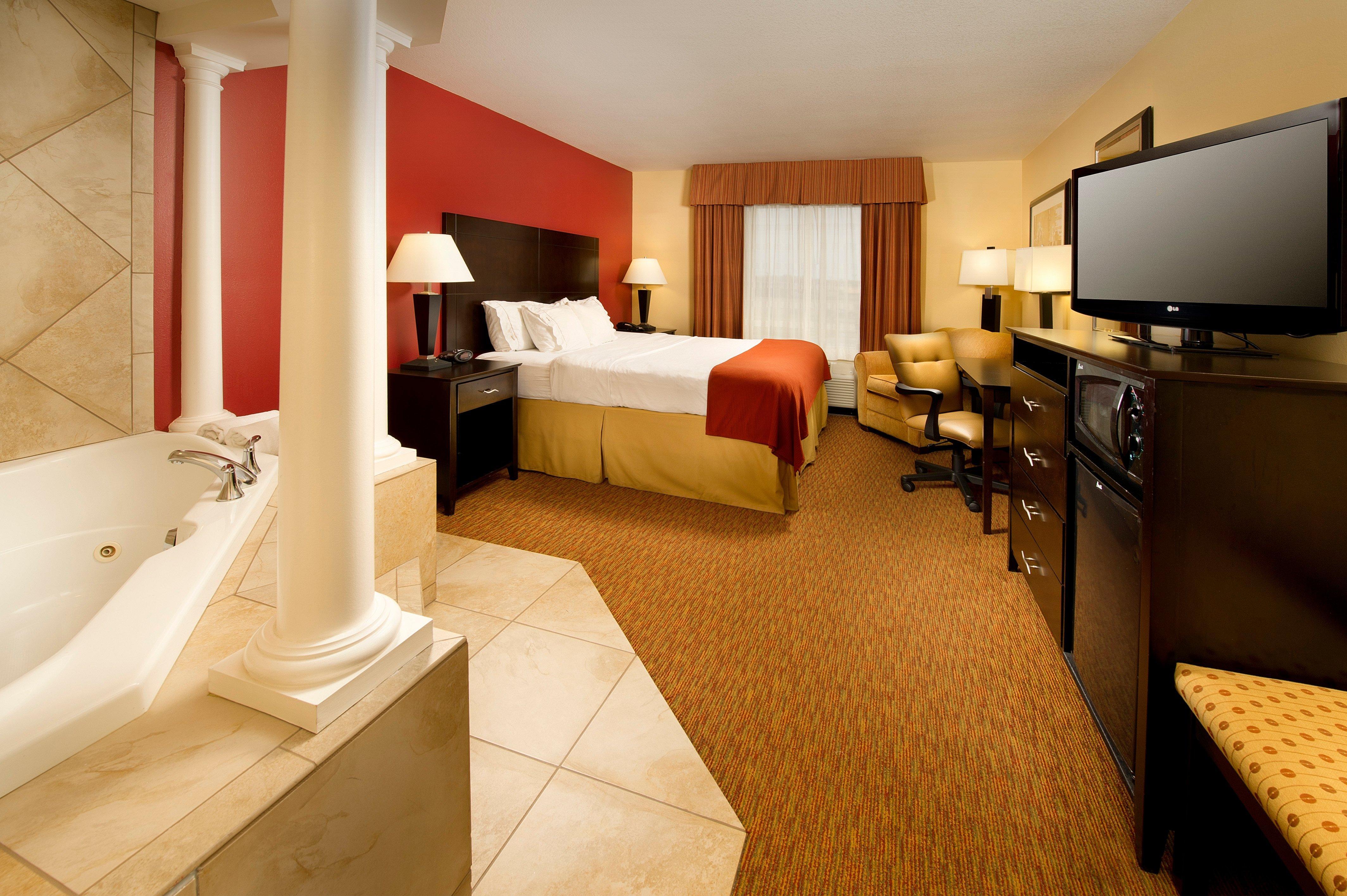 Holiday Inn Express & Suites Schererville By Ihg Exterior photo
