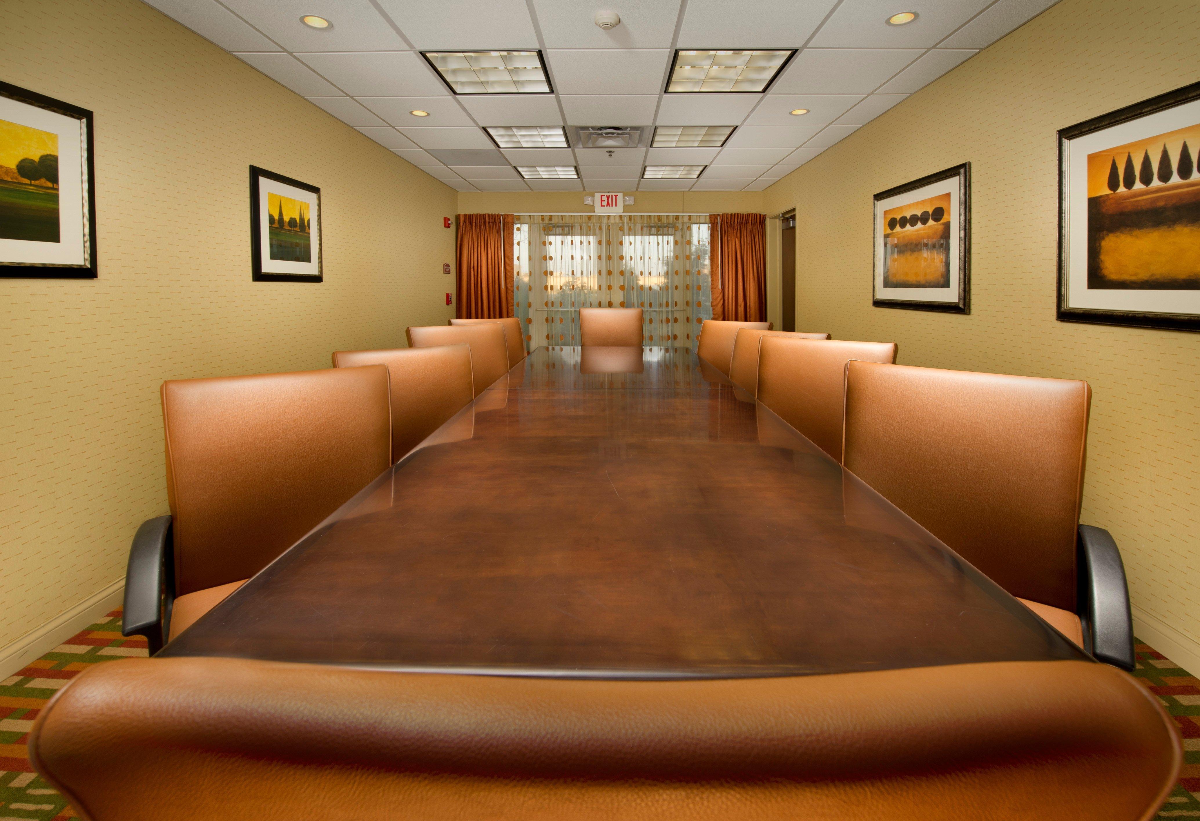Holiday Inn Express & Suites Schererville By Ihg Exterior photo